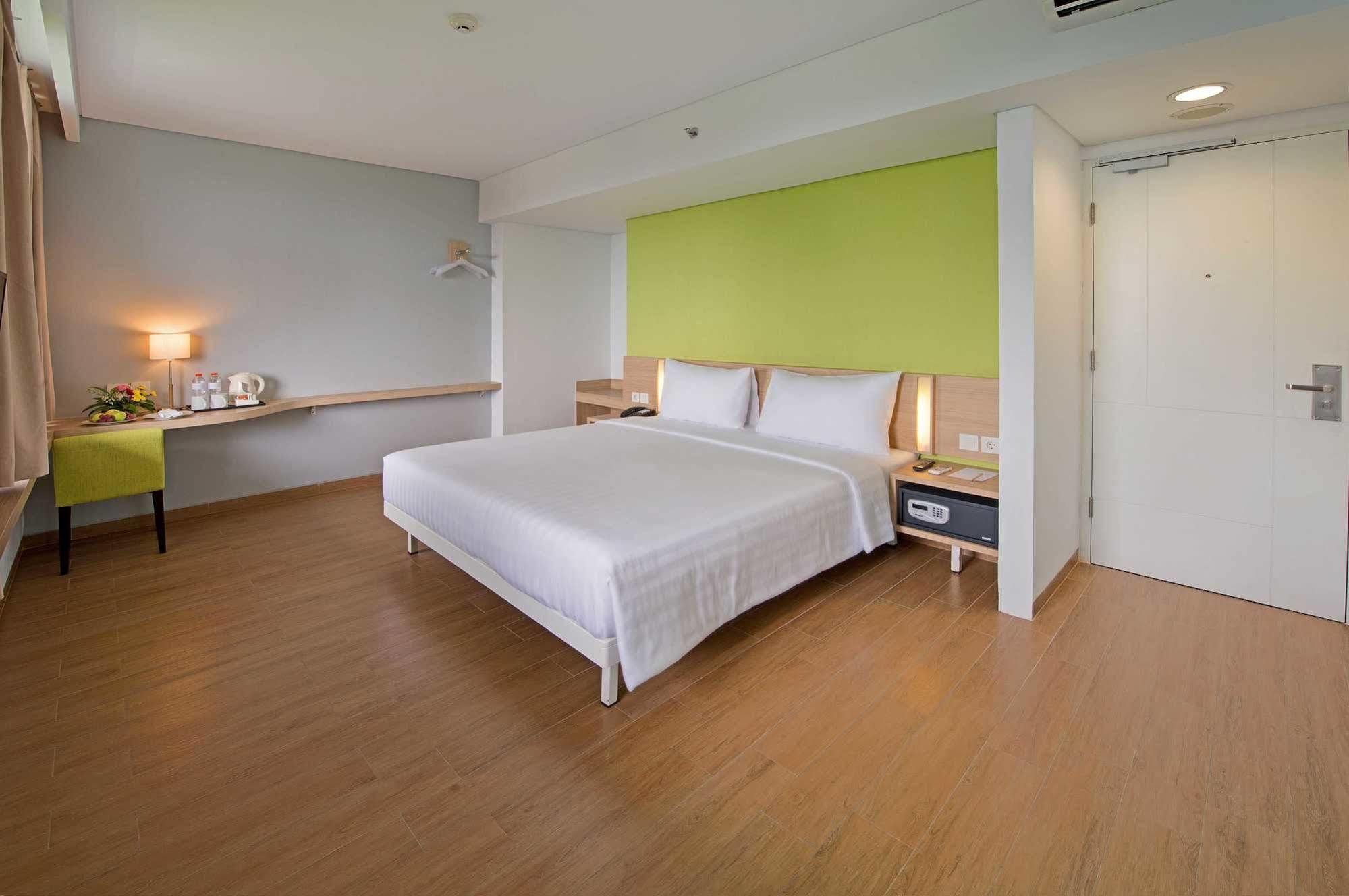 Whiz Prime Hotel Pajajaran בוגור מראה חיצוני תמונה