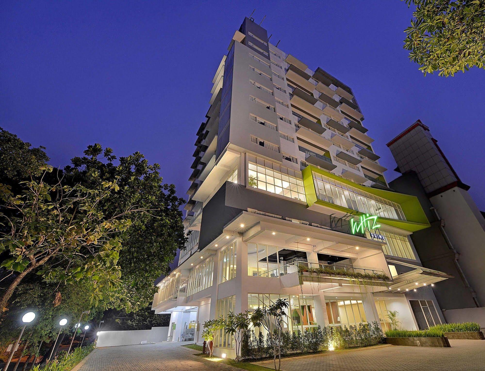 Whiz Prime Hotel Pajajaran בוגור מראה חיצוני תמונה