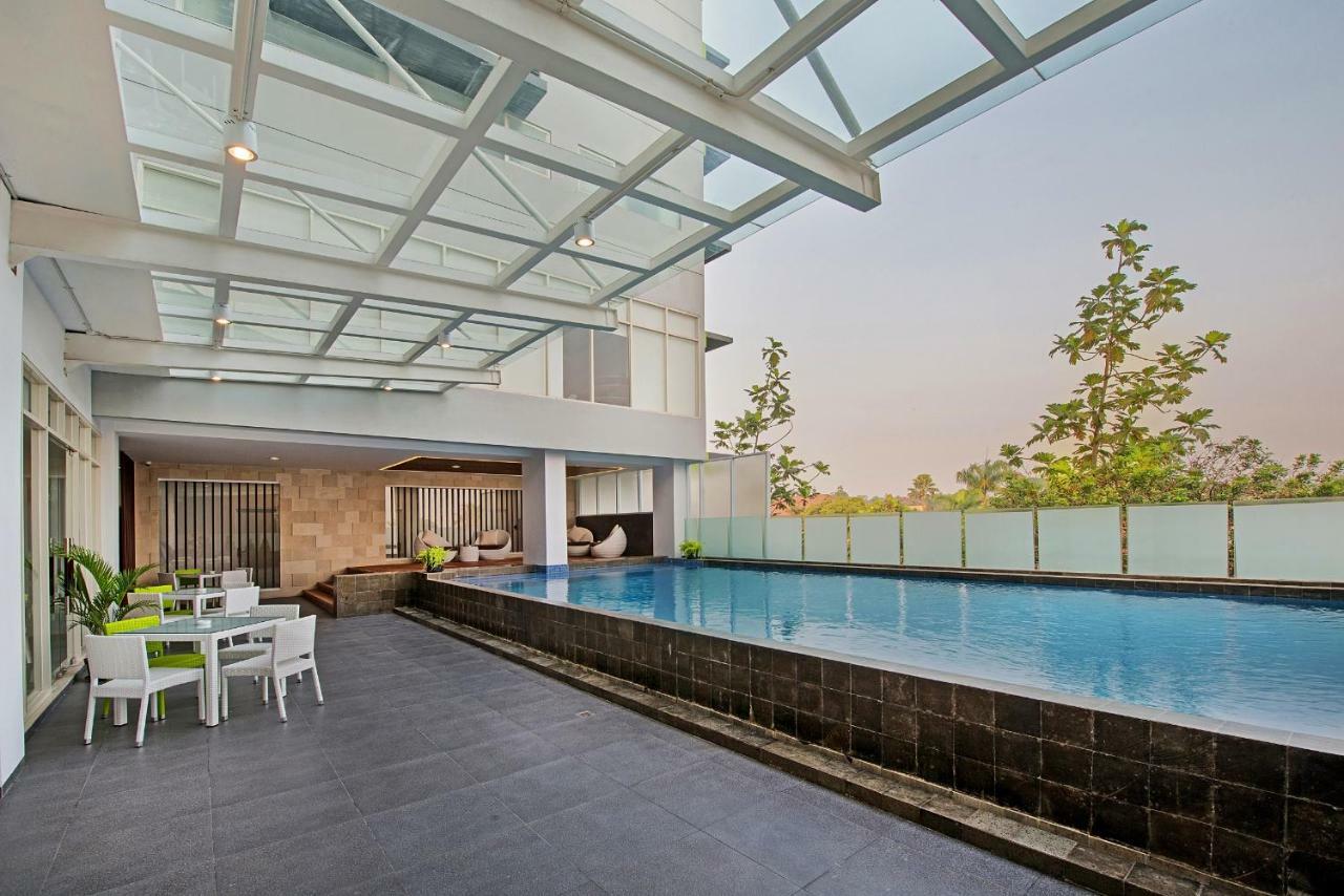 Whiz Prime Hotel Pajajaran בוגור מראה חיצוני תמונה